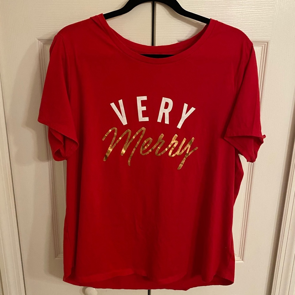 Very Merry Ladies Red Short Sleeve Tee NWT! XL